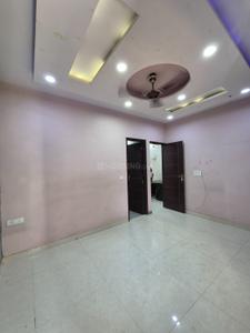 Bedroom Image of 1500 Sq.ft 3 BHK Builder Floor for rent in Mansarover Garden New Delhi for Rs. 40000