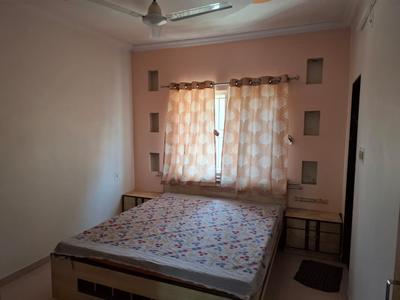 Bedroom Image of 1200 Sq.ft 3 BHK Apartment / Flat for rent in Akota Vadodara for Rs. 25000