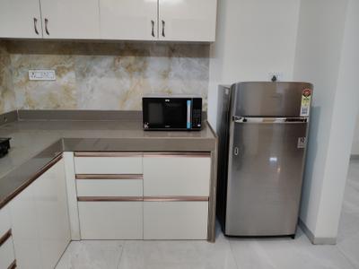 Kitchen Image of 1050 Sq.ft 2 BHK Apartment / Flat for rent in Oxy Beaumonde, Viman Nagar Pune for Rs. 72000