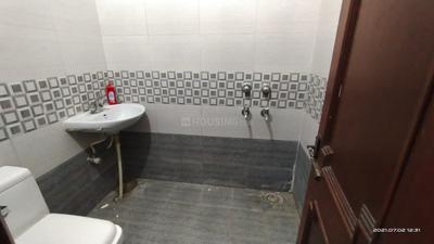 Bathroom Image of 1800 Sq.ft 3 BHK Apartment / Flat for rent in Gurdev Nagar Ludhiana for Rs. 35000