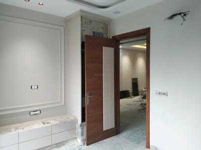 Bedroom Image of 1440 Sq.ft 3 BHK Builder Floor for sale in Mukherjee Nagar New Delhi for Rs. 22500000