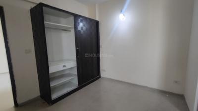 Bedroom Image of 980 Sq.ft 2 BHK Apartment / Flat for rent in Logix Blossom County, Sector 137 Noida for Rs. 28000