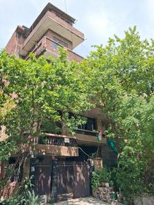 Building Image of 1800 Sq.ft 3 BHK Builder Floor for rent in Sector 23 Noida for Rs. 35000