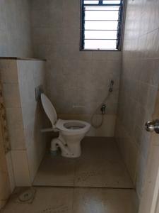 Common Bathroom Image of 1200 Sq.ft 2 BHK Apartment / Flat for rent in Magarpatta Jasminium, Hadapsar Pune for Rs. 36000