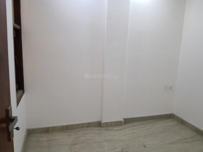Bedroom Image of 750 Sq.ft 2 BHK Builder Floor for rent in Preet Vihar New Delhi for Rs. 20000
