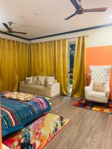 Bedroom Image of 1800 Sq.ft 3 BHK Apartment / Flat for sale in Prateek Edifice, Sector 107 Noida for Rs. 40000000
