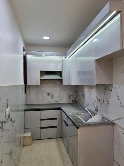 Hans Builders Floor by Hans Builders Main Image 1