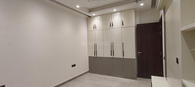 Bedroom Image of 1800 Sq.ft 3 BHK Builder Floor for rent in Pitampura New Delhi for Rs. 75000