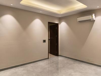 Living Room Image of 1950 Sq.ft 3 BHK Apartment / Flat for sale in Sector 54 Gurgaon for Rs. 50000000
