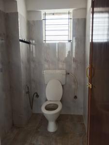 Bathroom Image of 650 Sq.ft 1 BHK Builder Floor for rent in C V Raman Nagar Bengaluru for Rs. 17000
