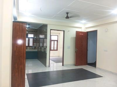 Living Room Image of 1000 Sq.ft 2 BHK Builder Floor for rent in Sector 110A Gurgaon for Rs. 21000