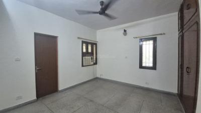 Bedroom Image of 1550 Sq.ft 3 BHK Apartment / Flat for rent in DDA Sector Pocket B C, Vasant Kunj New Delhi for Rs. 72000