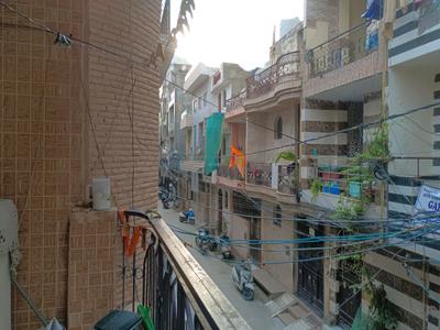 Bedroom One Image of 900 Sq.ft 6 BHK Independent House for sale in Budh Vihar New Delhi for Rs. 17500000