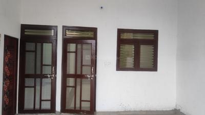 Balcony Image of 950 Sq.ft 3 BHK Builder Floor for rent in Sikandra Agra for Rs. 12500
