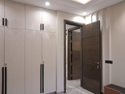 Bedroom Image of 1350 Sq.ft 3 BHK Builder Floor for sale in Paschim Vihar New Delhi for Rs. 27000000