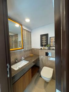 Bathroom Image of 2000 Sq.ft 4 BHK Apartment / Flat for rent in Piramal Aranya, Byculla Mumbai for Rs. 375000