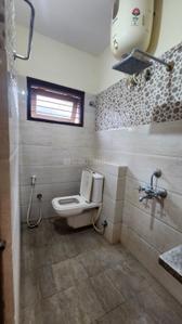 Bathroom Image of 1000 Sq.ft 2 BHK Apartment / Flat for rent in Indira Nagar Bengaluru for Rs. 55000