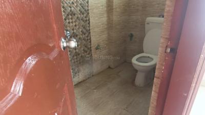 Bathroom Image of 1650 Sq.ft 3 BHK Apartment / Flat for rent in Pandeypur Varanasi for Rs. 25000