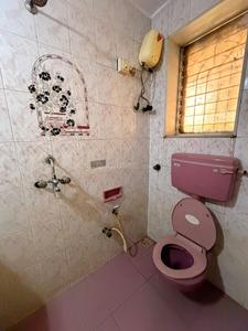 Bathroom Image of 1200 Sq.ft 2.5 BHK Apartment / Flat for rent in Kalash Udhyan Complex, Kopar Khairane Navi Mumbai for Rs. 55000