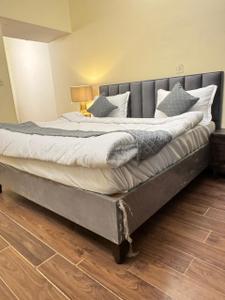 Bedroom Image of 2350 Sq.ft 4 BHK Apartment / Flat for rent in DDA Flats Sarita Vihar, Sarita Vihar New Delhi for Rs. 65000