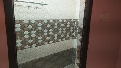 Bathroom Image of 800 Sq.ft 2 BHK Builder Floor for rent in Narayanpur Varanasi for Rs. 12000