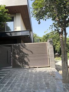 Image of 16000 Sq.ft 4 BHK Independent House for sale in Palam Vihar, Gurgaon for Rs. 120000000