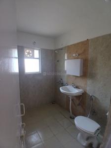 Bathroom Image of 1800 Sq.ft 3 BHK Apartment / Flat for rent in Jankipuram Extension Lucknow for Rs. 21000