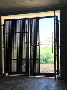 Hall Image of 405 Sq.ft 4 BHK Independent House for sale in Maruti Kunj Gurgaon for Rs. 4700000