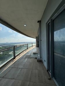 Image of 3460 Sq.ft 3.5 BHK Apartment / Flat for rent in Supertech Supernova, Sector 94, Noida for Rs. 120000