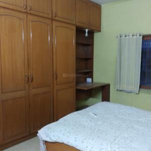 Bedroom Image of 1800 Sq.ft 3 BHK Apartment / Flat for rent in Bakeri Satej, Thaltej Ahmedabad for Rs. 40000
