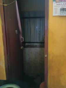 Bathroom Image of 450 Sq.ft 1 BHK Independent House for rent in Triplicane Chennai for Rs. 12000