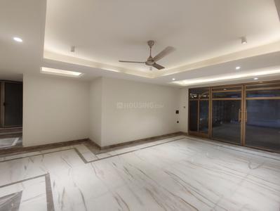 Bedroom Image of 4500 Sq.ft 4 BHK Builder Floor for rent in Naraina New Delhi for Rs. 220000