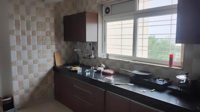 Kitchen Image of 1000 Sq.ft 2 BHK Apartment / Flat for sale in Vile Parle West Mumbai for Rs. 35000000