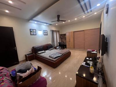 Bedroom Image of 9000 Sq.ft 5 BHK Duplex for rent in Sector 36 Noida for Rs. 165000