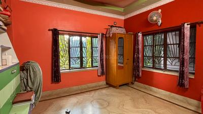 Bedroom Image of 1100 Sq.ft 2 BHK Builder Floor for rent in Madhyamgram Kolkata for Rs. 15000