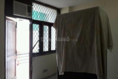 Bedroom Image of 410 Sq.ft 1 BHK Builder Floor for rent in Sant Nagar New Delhi for Rs. 22000