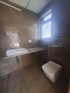 Bathroom Image of 3480 Sq.ft 4 BHK Apartment / Flat for sale in Sharanya Skyvue, Thaltej Ahmedabad for Rs. 32000000