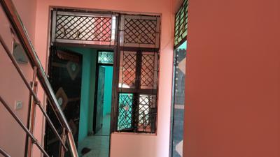 Main Entrance Image of 600 Sq.ft 2 BHK Independent House for rent in Razapur Khurd New Delhi for Rs. 7500
