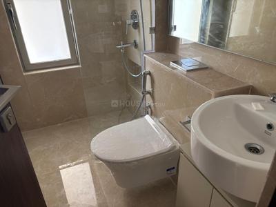 Bathroom Image of 780 Sq.ft 3 BHK Apartment / Flat for sale in Powai Mumbai for Rs. 48000000