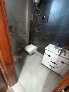 Image of 585 Sq.ft 2 BHK Independent House for rent in Uttam Nagar, New Delhi for Rs. 22000