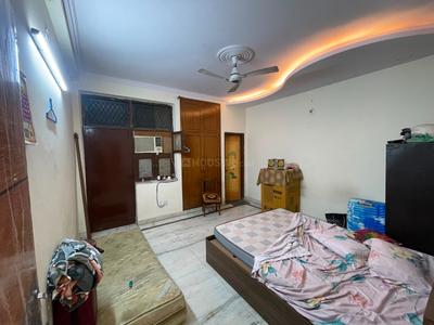 Bedroom Image of 1700 Sq.ft 2 BHK Builder Floor for rent in Sector 56 Noida for Rs. 30000