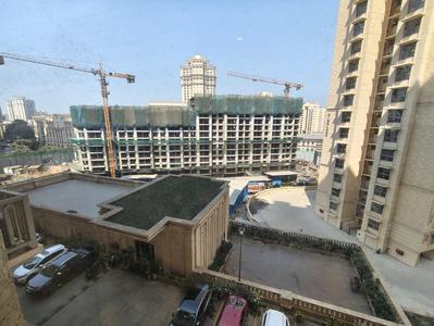 Balcony Image of 650 Sq.ft 1 BHK Apartment / Flat for sale in Hiranandani Regent Hill A B C D And E Wing, Powai Mumbai for Rs. 17400000