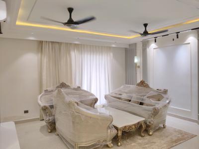 Living Room Image of 2700 Sq.ft 4 BHK Builder Floor for sale in Ansal Versalia, Sector 67 Gurgaon for Rs. 31000000