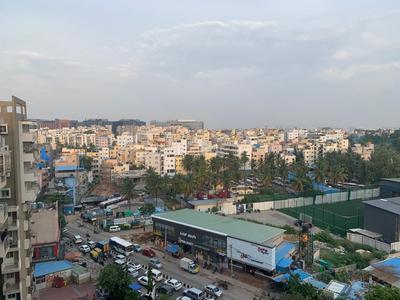 Balcony Image of 2000 Sq.ft 3.5 BHK Apartment / Flat for rent in Mahadevapura Bengaluru for Rs. 75000