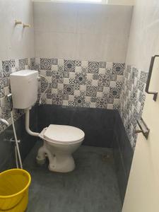 Bathroom Image of 895 Sq.ft 2 BHK Apartment / Flat for rent in MVV &amp; MK Park, Kurmannapalem Visakhapatnam for Rs. 16000