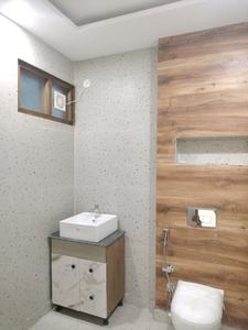 Common Bathroom Image of 1350 Sq.ft 3 BHK Builder Floor for sale in Puri Kohinoor Faridabad, Sector 89 Faridabad for Rs. 15500000