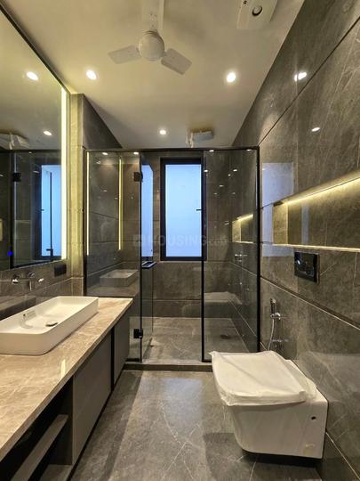 Sector 25, DLF Phase 2 Main Image 1