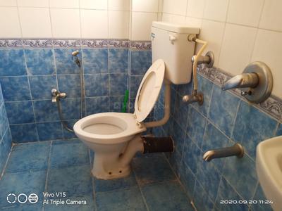 Bathroom Image of 560 Sq.ft 1 BHK Apartment / Flat for sale in Bhoomi Park, Malad West Mumbai for Rs. 9200000