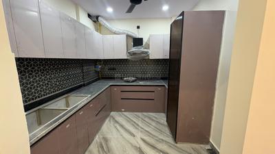 Kitchen Image of 1000 Sq.ft 2 BHK Builder Floor for rent in Patel Nagar New Delhi for Rs. 52000