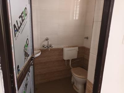 Bathroom Image of 775 Sq.ft 2 BHK Apartment / Flat for sale in Disha PM City, Kanhauli Patna for Rs. 4500000